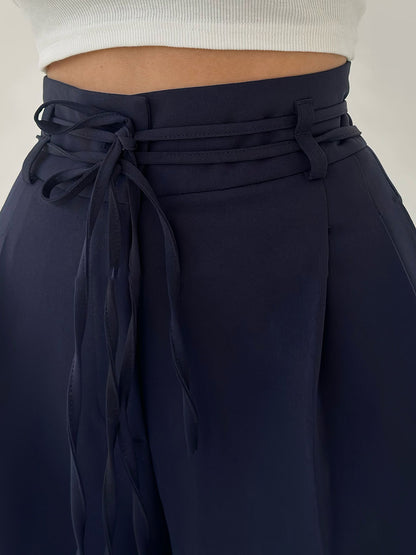 Lina | Elegante Ruime Broek met Hoge Taille en Riemdetail